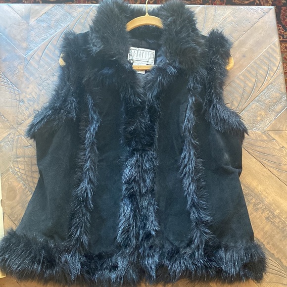 Beautiful BB Dakota Suede and Faux Fur Vest - Picture 1 of 8